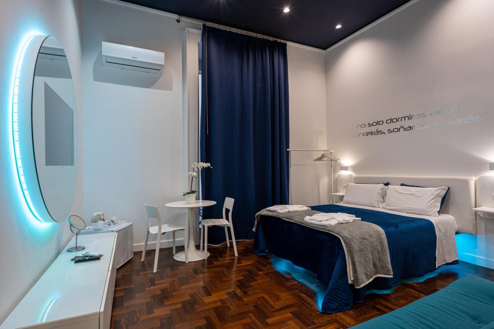 Skyhouse Duomo Bed & Breakfast Napoli Eksteriør bilde
