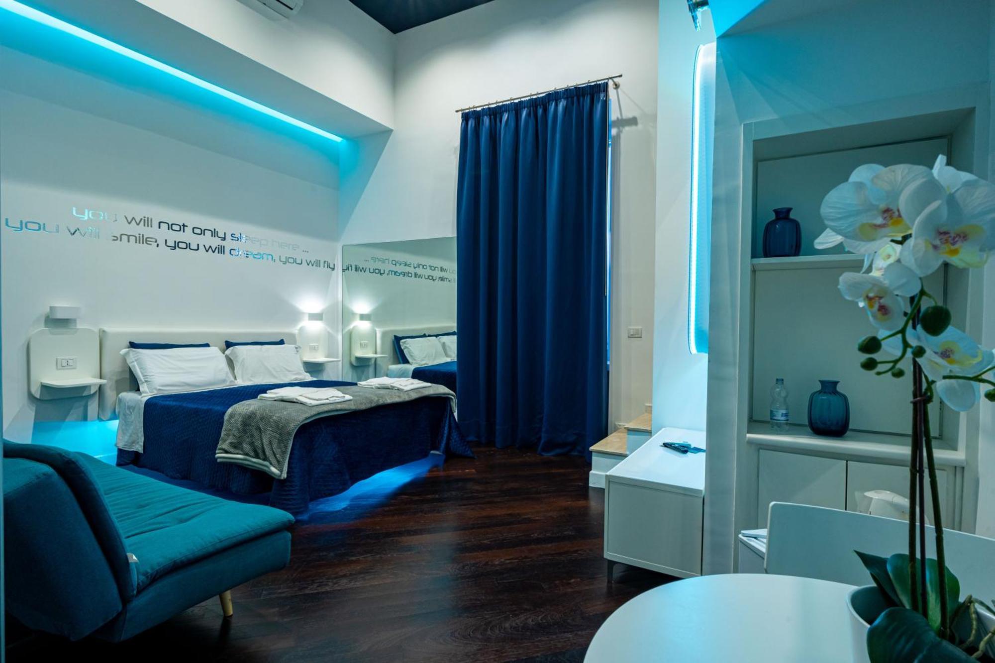 Skyhouse Duomo Bed & Breakfast Napoli Eksteriør bilde