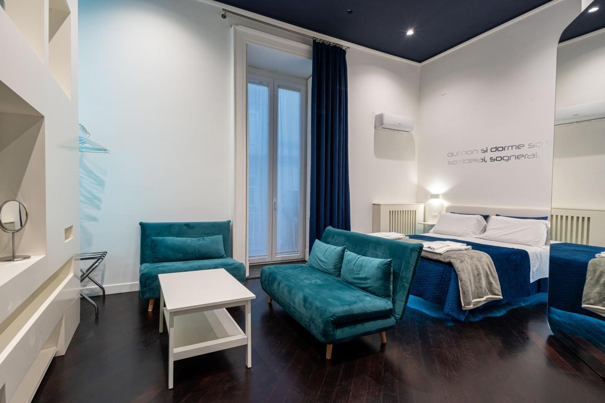 Skyhouse Duomo Bed & Breakfast Napoli Eksteriør bilde