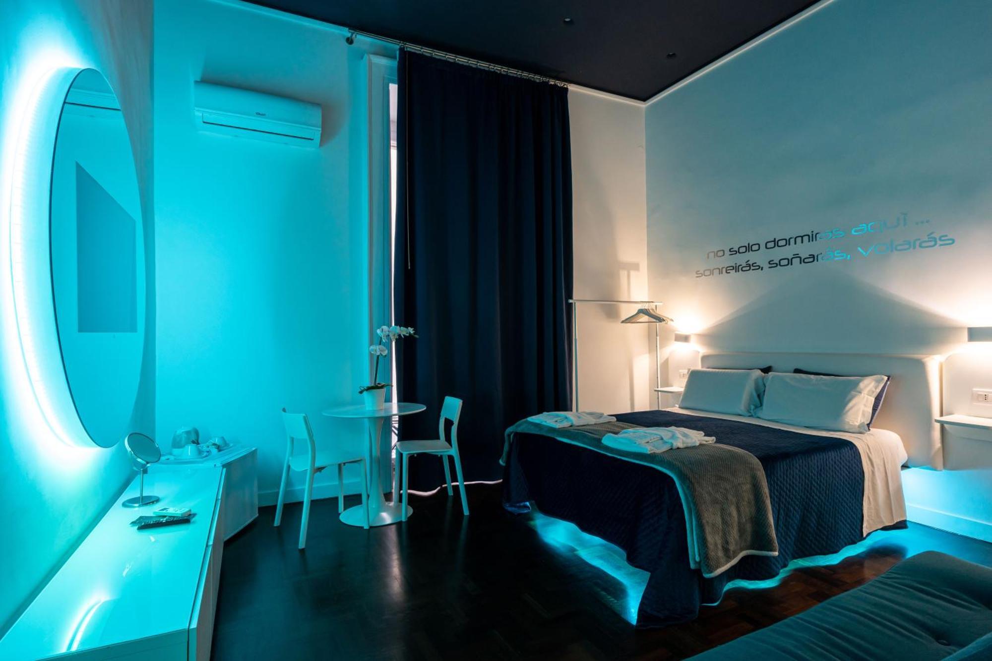 Skyhouse Duomo Bed & Breakfast Napoli Eksteriør bilde