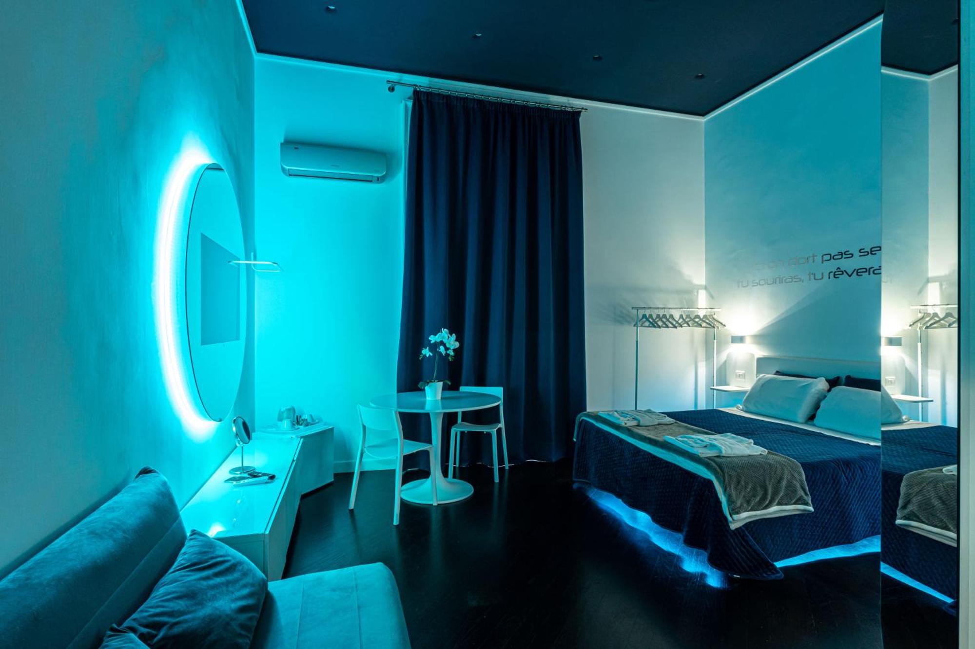 Skyhouse Duomo Bed & Breakfast Napoli Eksteriør bilde